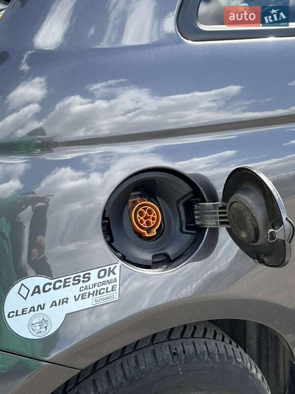 Хетчбек Fiat 500e 2015 в Кропивницькому