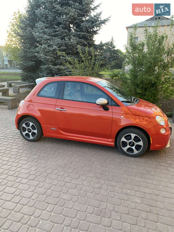 Хэтчбек Fiat 500e 2016 в Днепре
