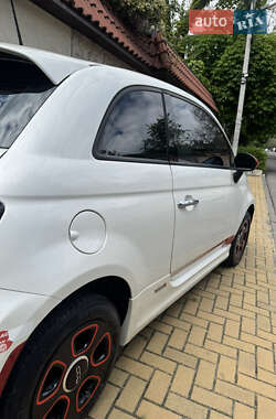 Хетчбек Fiat 500e 2015 в 