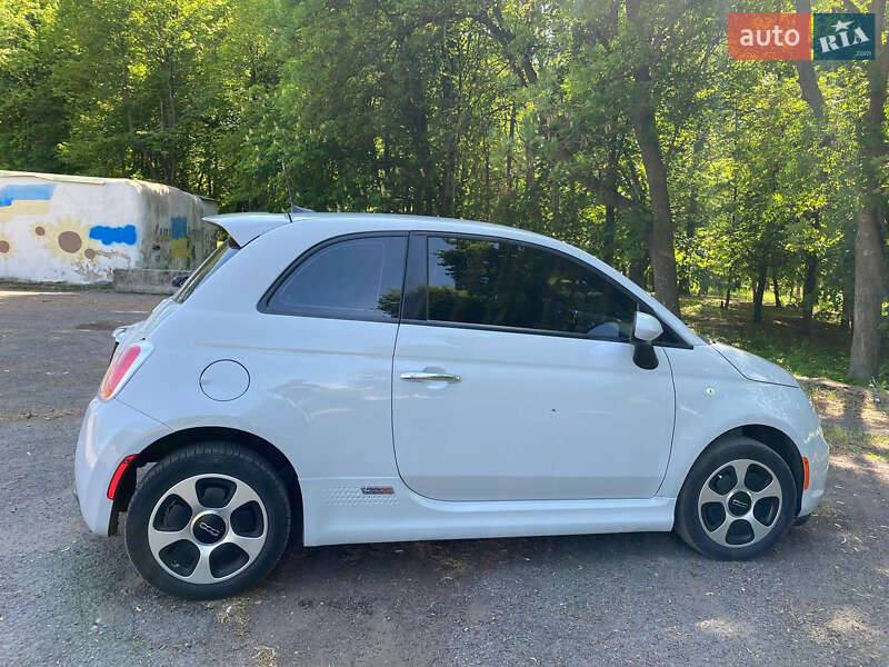 Хэтчбек Fiat 500e 2016 в Умани
