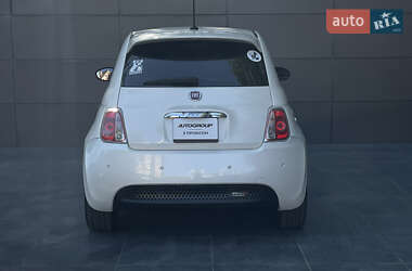 Хетчбек Fiat 500e 2015 в 