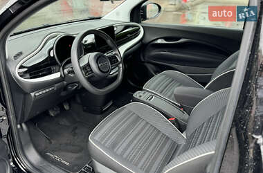 Хэтчбек Fiat 500e 2021 в 