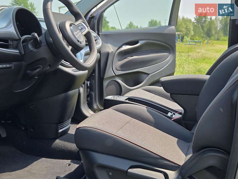 Кабриолет Fiat 500e 2023 в Киеве