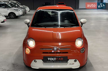 Хэтчбек Fiat 500e 2014 в 