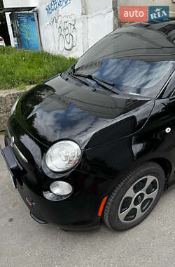 Хэтчбек Fiat 500e 2014 в 