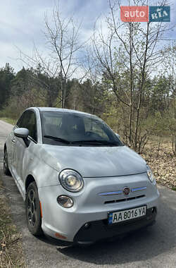 Хэтчбек Fiat 500e 2017 в 