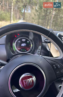 Хэтчбек Fiat 500e 2017 в 