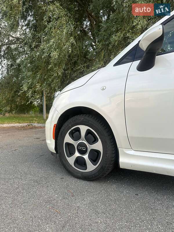 Хетчбек Fiat 500e 2015 в Борисполі