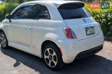 Хэтчбек Fiat 500e 2015 в 