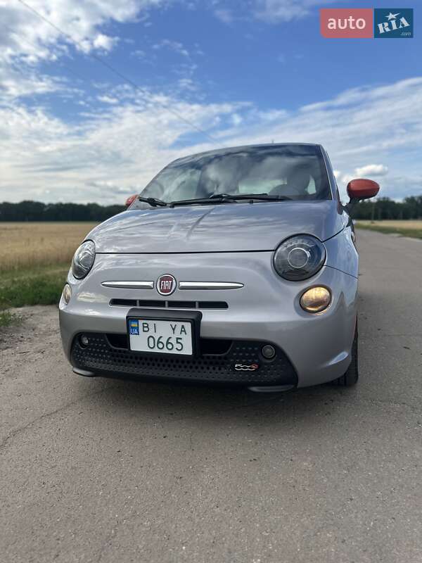 Хэтчбек Fiat 500e 2016 в Полтаве