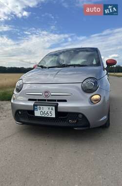 Хэтчбек Fiat 500e 2016 в 