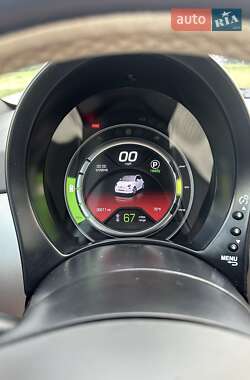 Хэтчбек Fiat 500e 2016 в 
