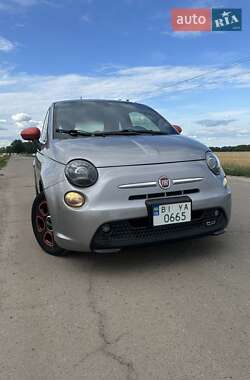 Хэтчбек Fiat 500e 2016 в 