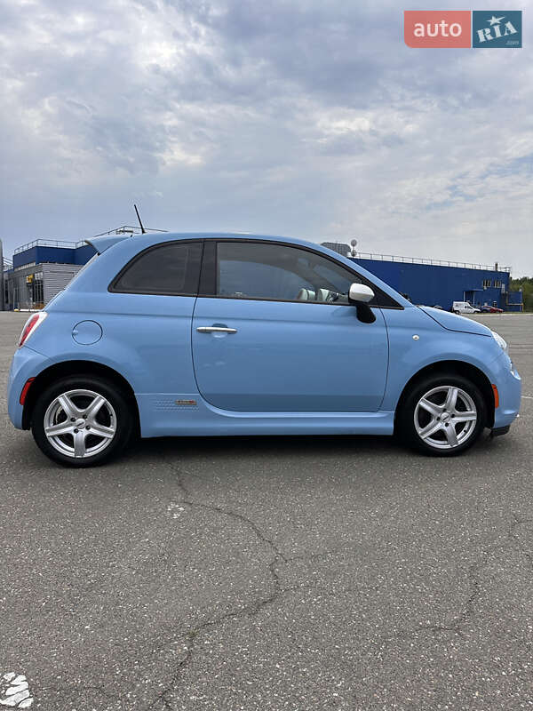 Хэтчбек Fiat 500e 2016 в Киеве