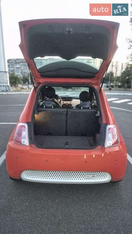 Хэтчбек Fiat 500e 2014 в Киеве