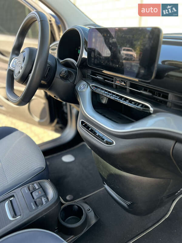 Хэтчбек Fiat 500e 2021 в Черноморске