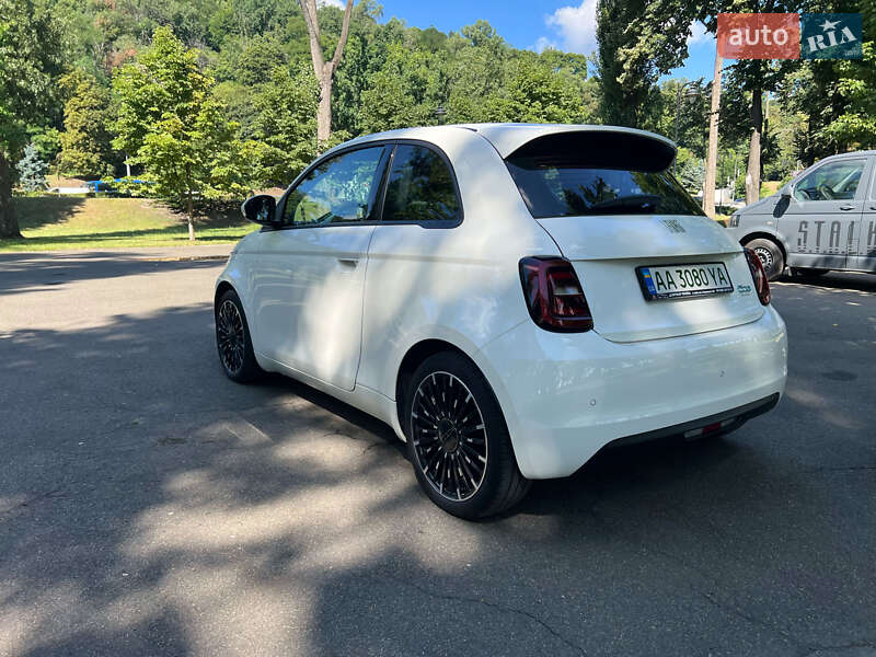 Хэтчбек Fiat 500e 2021 в Киеве фото 11 Хэтчбек Fiat 500e 2021 в Киеве