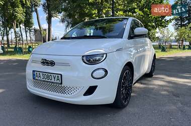 Хэтчбек Fiat 500e 2021 в 