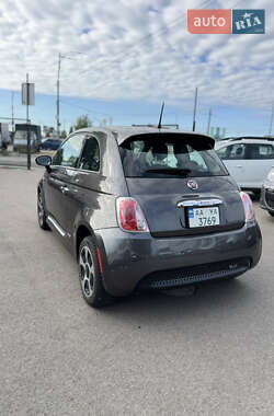 Хэтчбек Fiat 500e 2017 в 