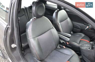 Хэтчбек Fiat 500e 2015 в 