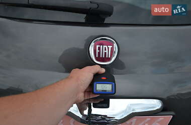 Хэтчбек Fiat 500e 2015 в 