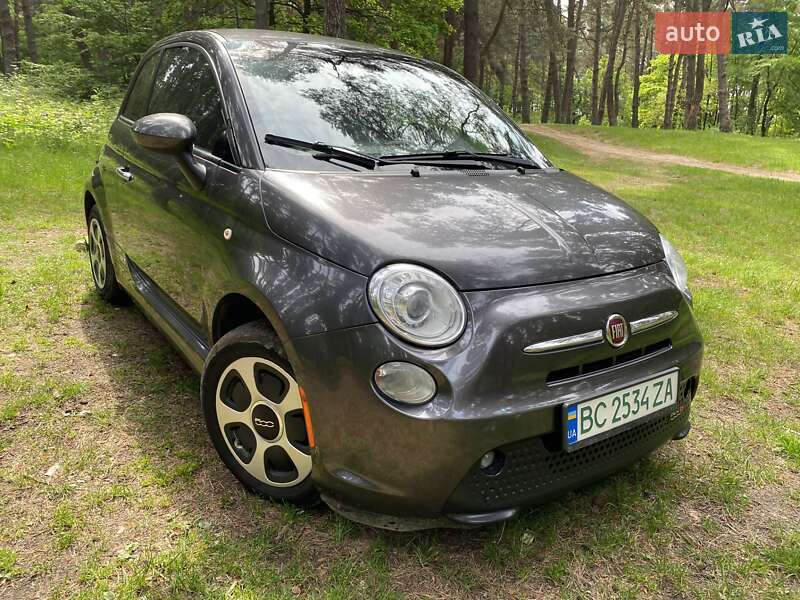 Хэтчбек Fiat 500e 2015 в Львове
