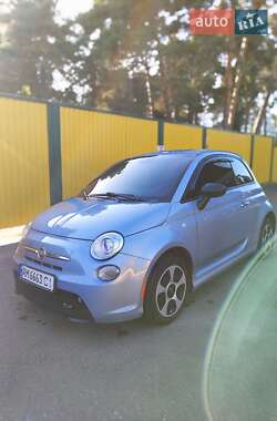 Хэтчбек Fiat 500e 2014 в 