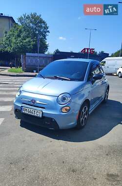Хэтчбек Fiat 500e 2014 в 