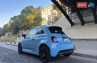 Хэтчбек Fiat 500e 2016 в 