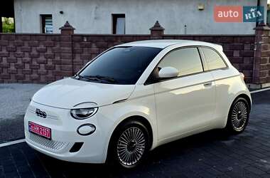 Хэтчбек Fiat 500e 2023 в Дубно