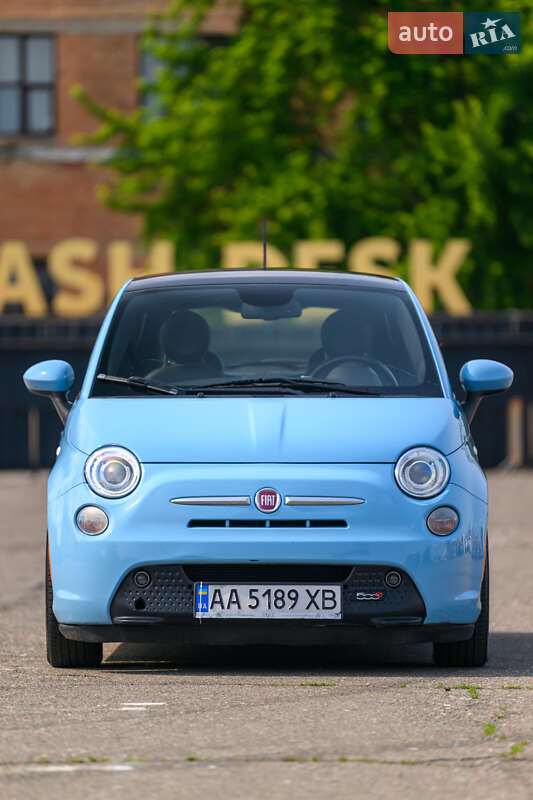 Хэтчбек Fiat 500e 2015 в Киеве