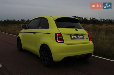 Хэтчбек Fiat 500e 2024 в 