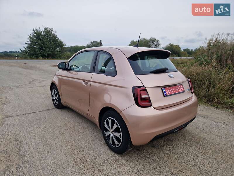 Хэтчбек Fiat 500e 2021 в Киеве