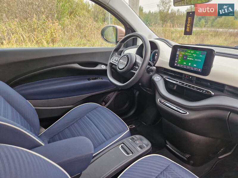 Хэтчбек Fiat 500e 2021 в Киеве