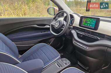 Хэтчбек Fiat 500e 2021 в 