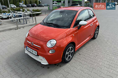 Хэтчбек Fiat 500e 2015 в 