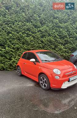 Хэтчбек Fiat 500e 2016 в 
