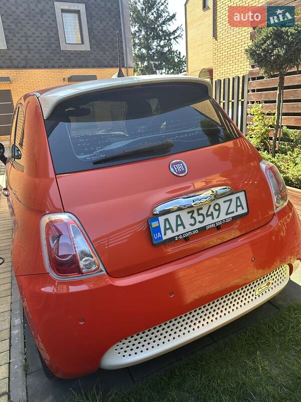 Хэтчбек Fiat 500e 2016 в Киеве