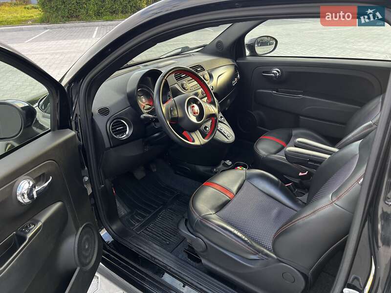Хэтчбек Fiat 500e 2014 в Городке