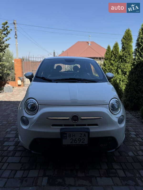 Fiat 500e 2015 Fiat 500e 2015