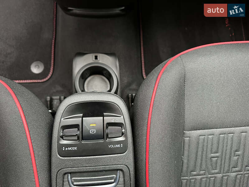 Хэтчбек Fiat 500e 2022 в Дубно