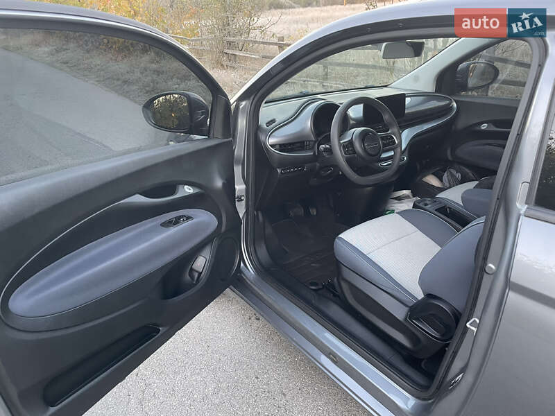 Хэтчбек Fiat 500e 2020 в Луцке фото 11 Хэтчбек Fiat 500e 2020 в Луцке