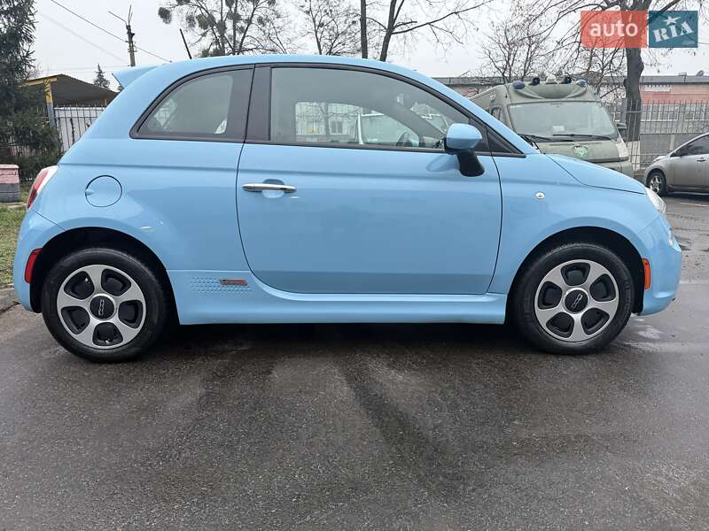 Хэтчбек Fiat 500e 2017 в Киеве