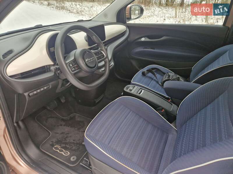 Хэтчбек Fiat 500e 2021 в Бородянке