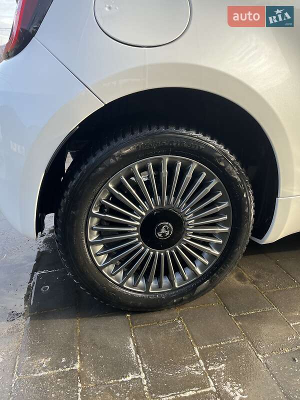 Хэтчбек Fiat 500e 2021 в Тячеве