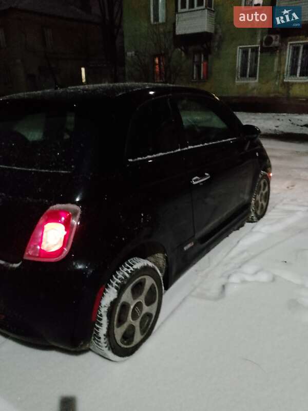 Хэтчбек Fiat 500e 2015 в Каменском
