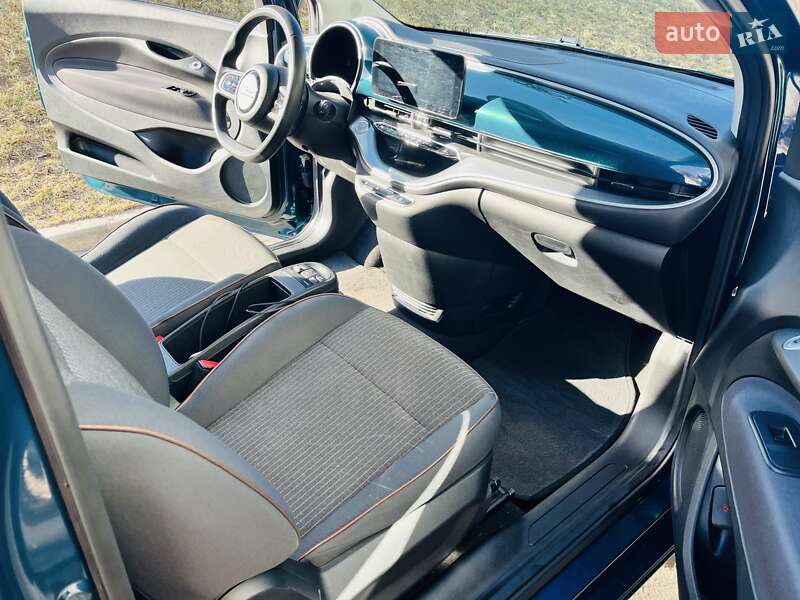 Хетчбек Fiat 500e 2020 в Києві