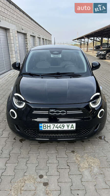 Хэтчбек Fiat 500e 2021 в Черноморске