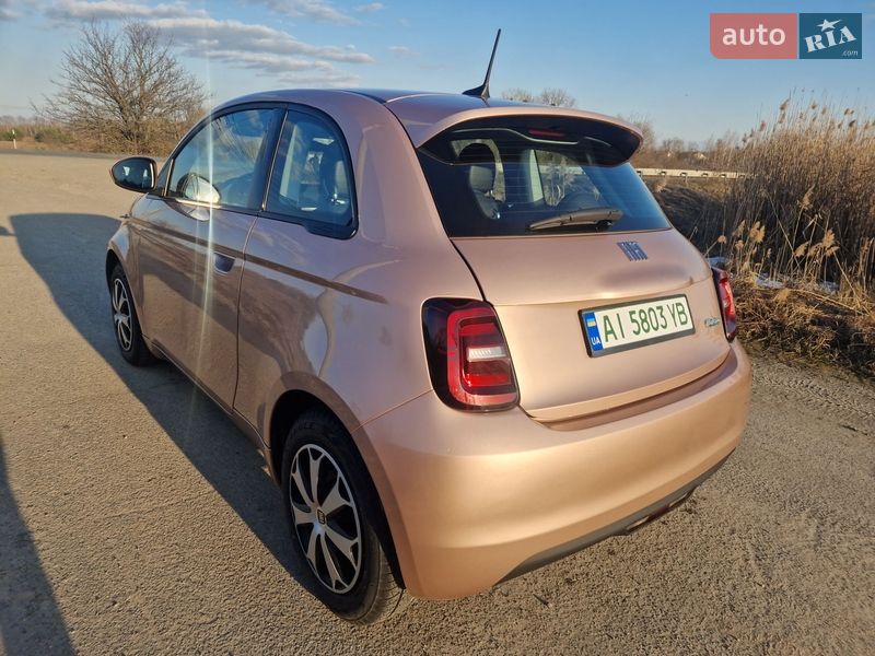 Хэтчбек Fiat 500e 2021 в Бородянке