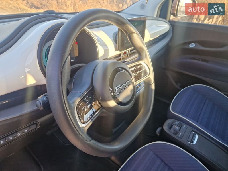 Хэтчбек Fiat 500e 2021 в Бородянке